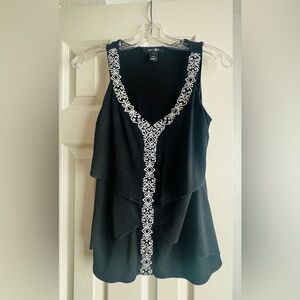 White House Black Market black and white sleeveless blouse